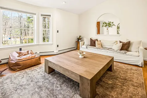 179 Egypt Road Raymond ME 04071