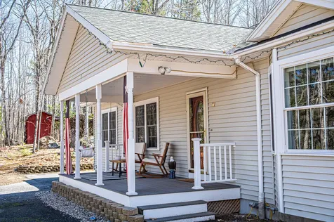179 Egypt Road Raymond ME 04071
