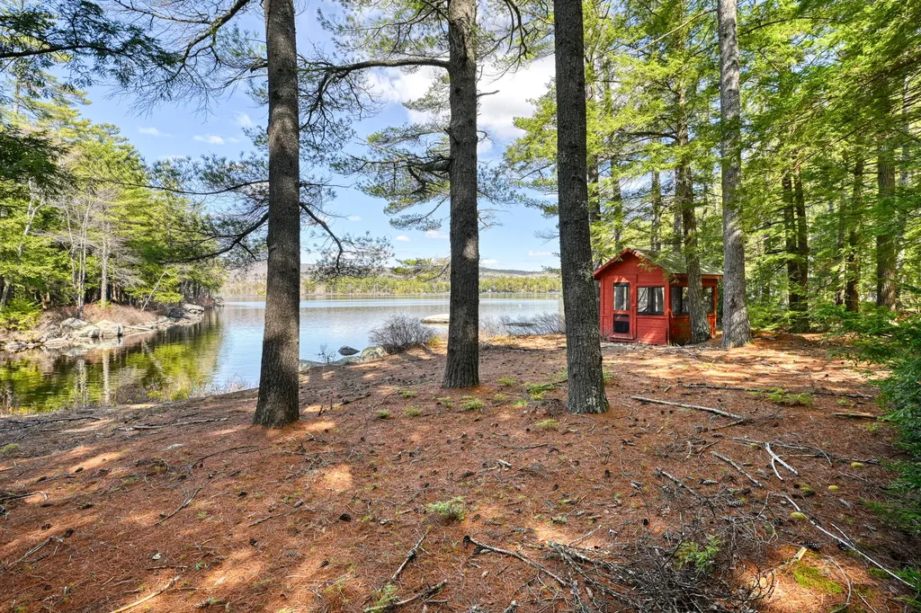 22 Castle View Lane Belgrade ME 04917
