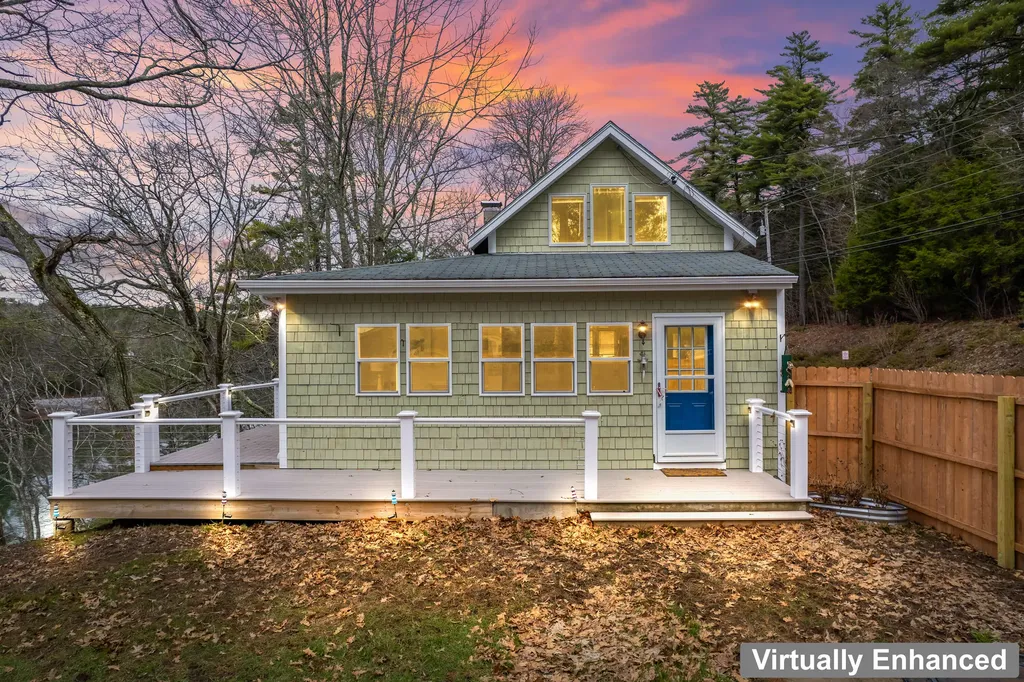 618 Gurnet Road Brunswick ME 04011