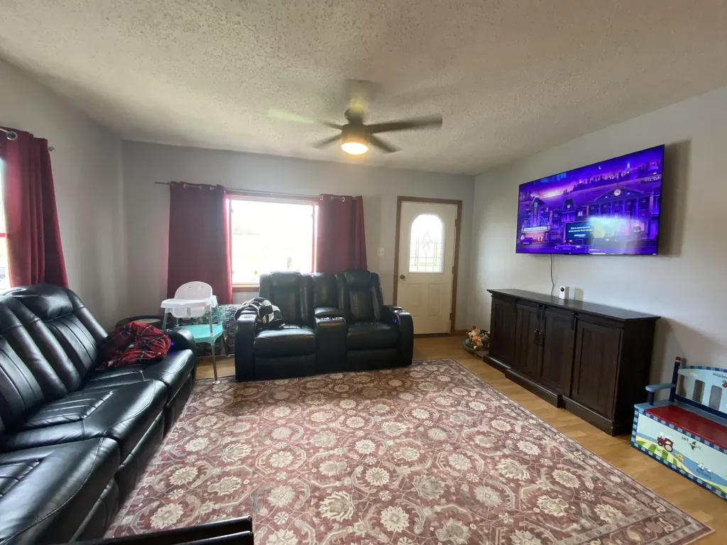 621 Lang Hill Road Palmyra ME 04965