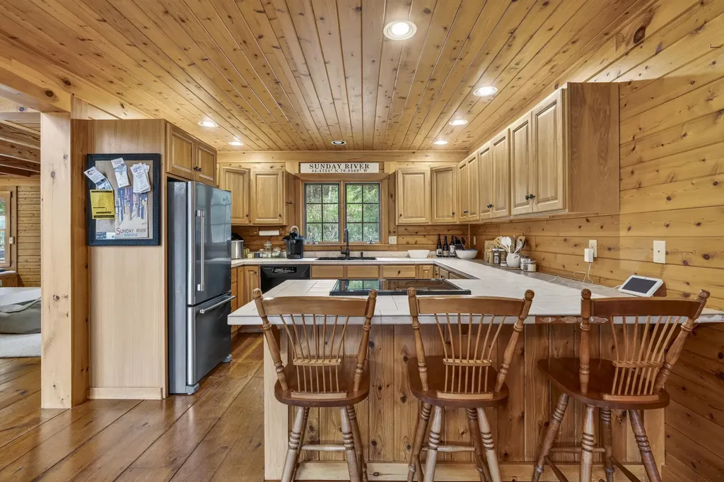 75 Valley View Drive Newry ME 04261