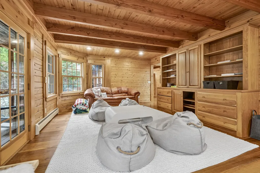 75 Valley View Drive Newry ME 04261
