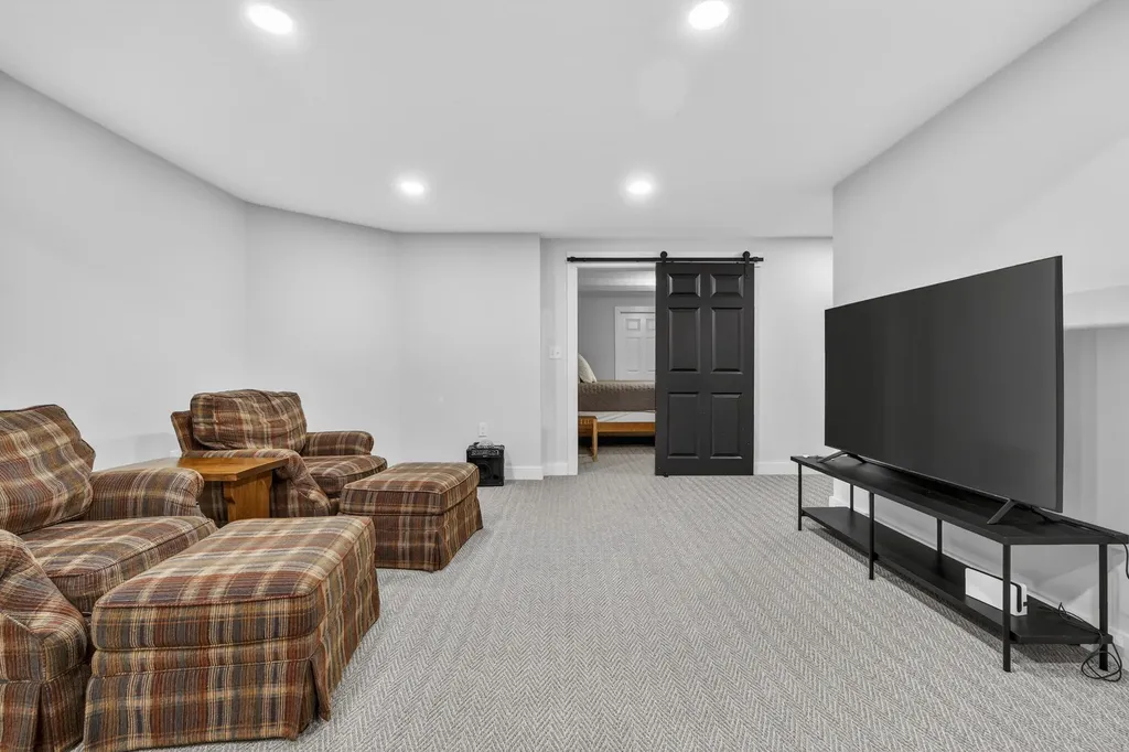 75 Valley View Drive Newry ME 04261