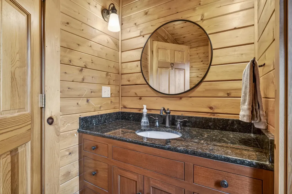 75 Valley View Drive Newry ME 04261