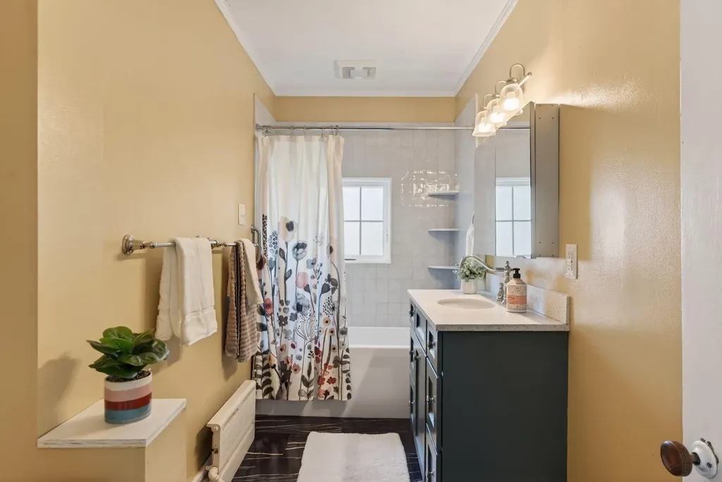79 Russell Street Bath ME 04530