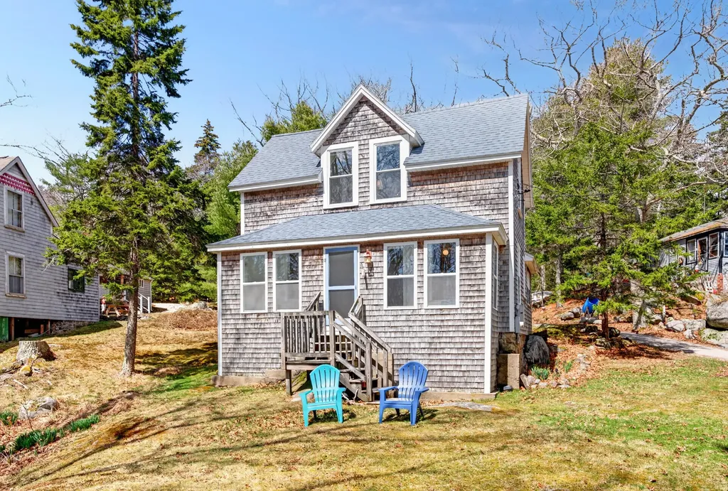 12 Spruce Gum Lane Georgetown ME 04548