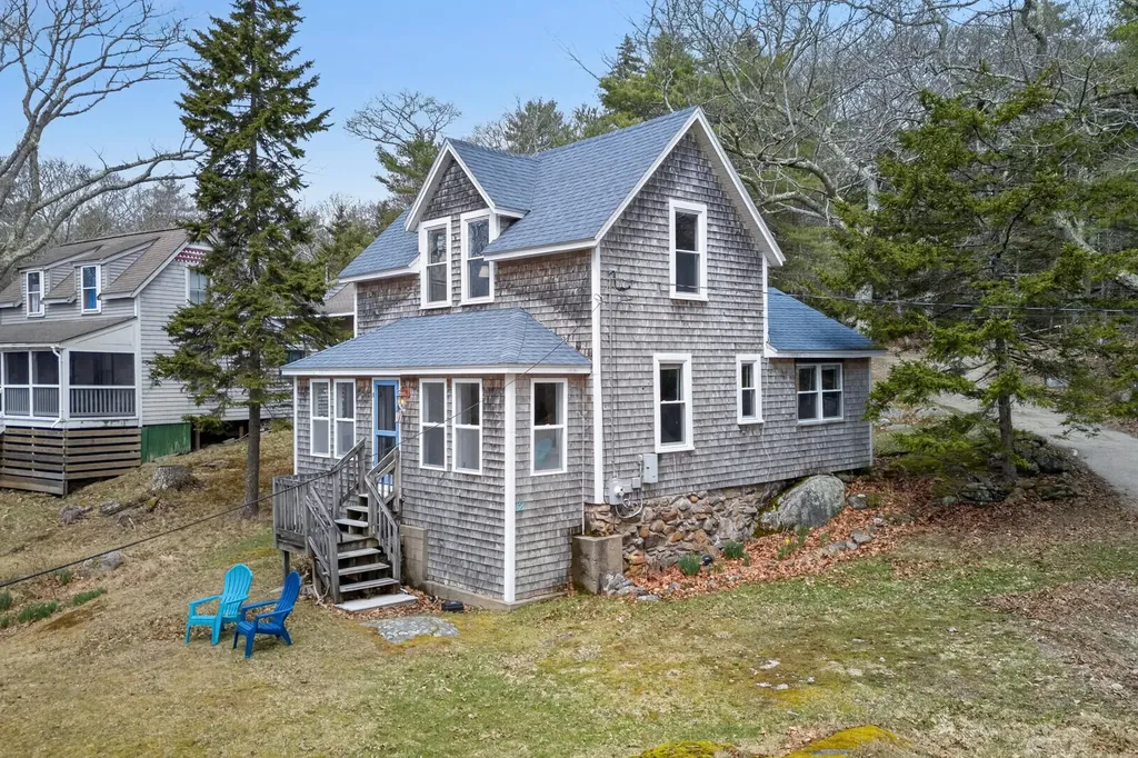12 Spruce Gum Lane Georgetown ME 04548