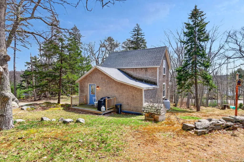 12 Spruce Gum Lane Georgetown ME 04548