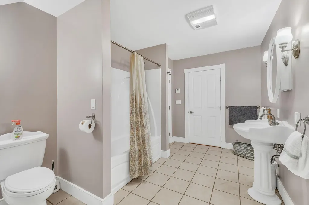2080 Lakeview Road Lake View Plt ME 04463