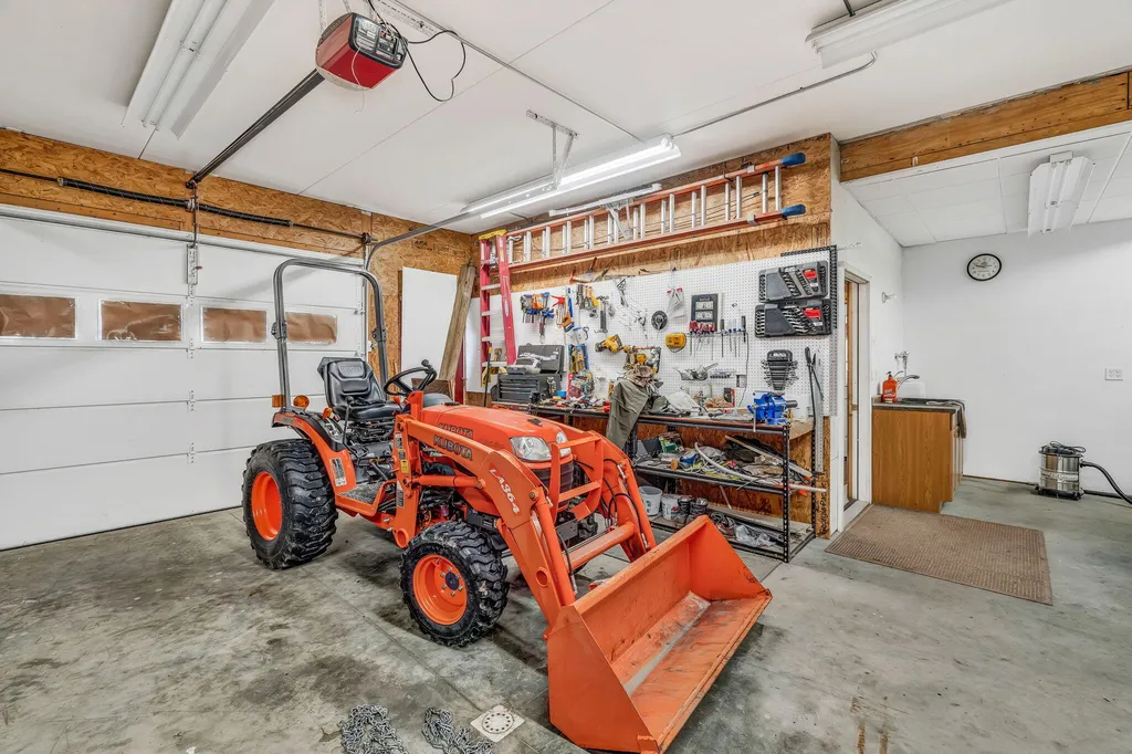 2080 Lakeview Road Lake View Plt ME 04463