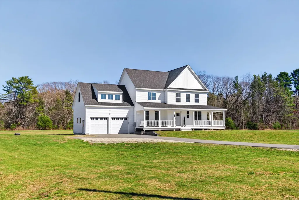 31 Stretch Lane Arundel ME 04046