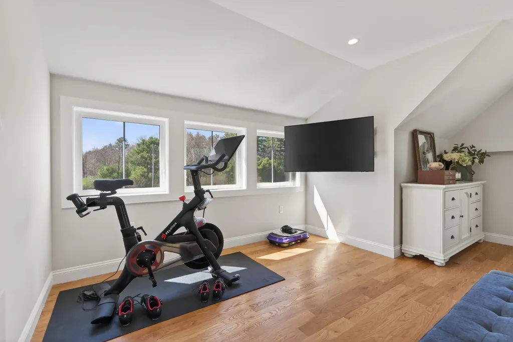 31 Stretch Lane Arundel ME 04046