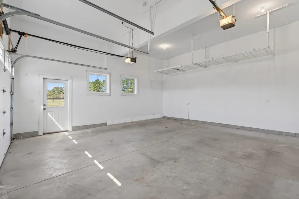 31 Stretch Lane Arundel ME 04046