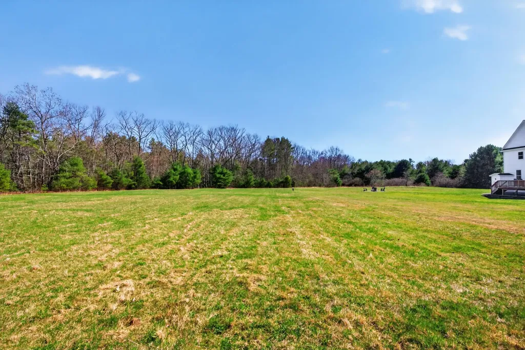 31 Stretch Lane Arundel ME 04046