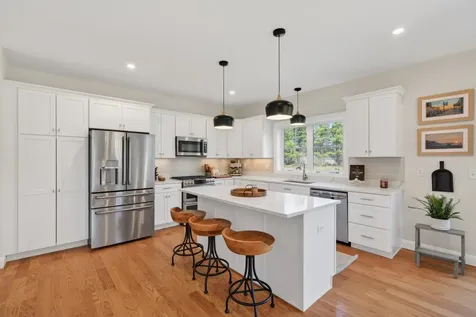 31 Stretch Lane Arundel ME 04046