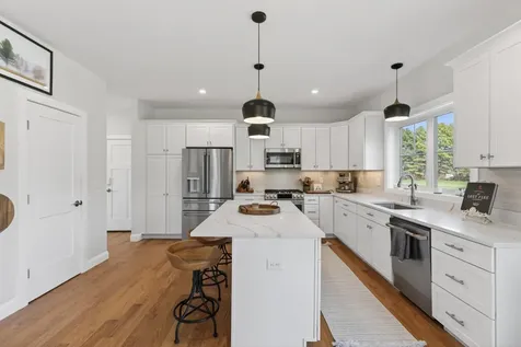 31 Stretch Lane Arundel ME 04046