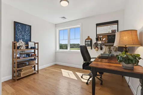 31 Stretch Lane Arundel ME 04046
