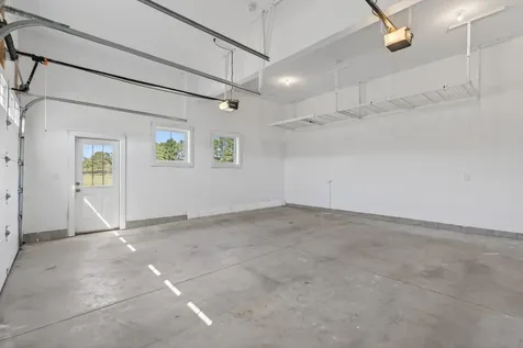 31 Stretch Lane Arundel ME 04046