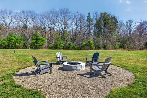 31 Stretch Lane Arundel ME 04046