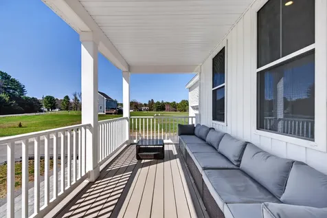 31 Stretch Lane Arundel ME 04046