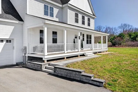 31 Stretch Lane Arundel ME 04046
