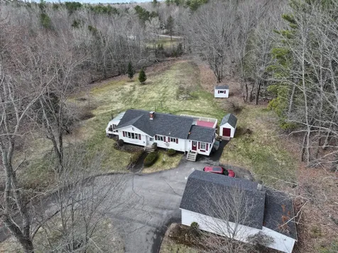 1522 Pushaw Road Glenburn ME 04401