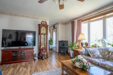 1522 Pushaw Road Glenburn ME 04401
