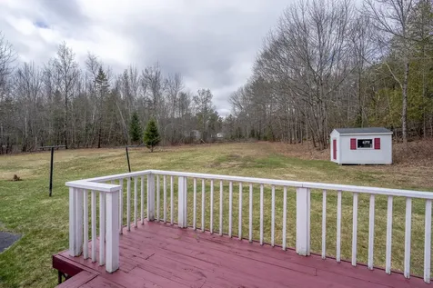 1522 Pushaw Road Glenburn ME 04401