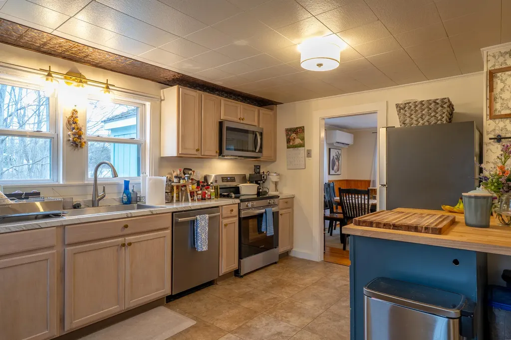 1707 Union Street Bangor ME 04401