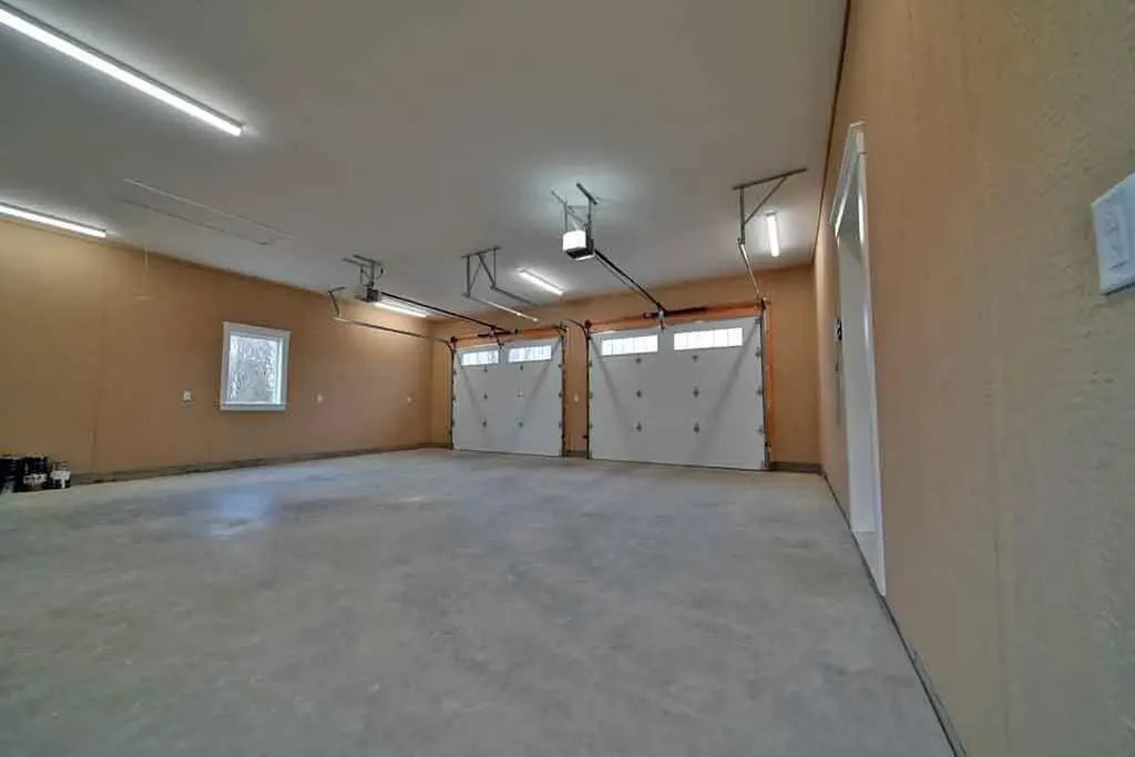 9 Lilac Lane Houlton ME 04730