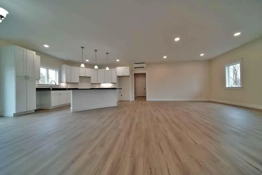 9 Lilac Lane Houlton ME 04730
