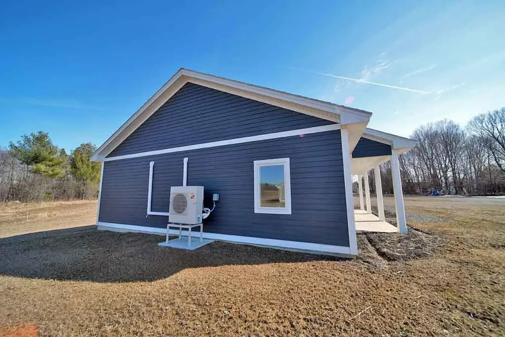 9 Lilac Lane Houlton ME 04730