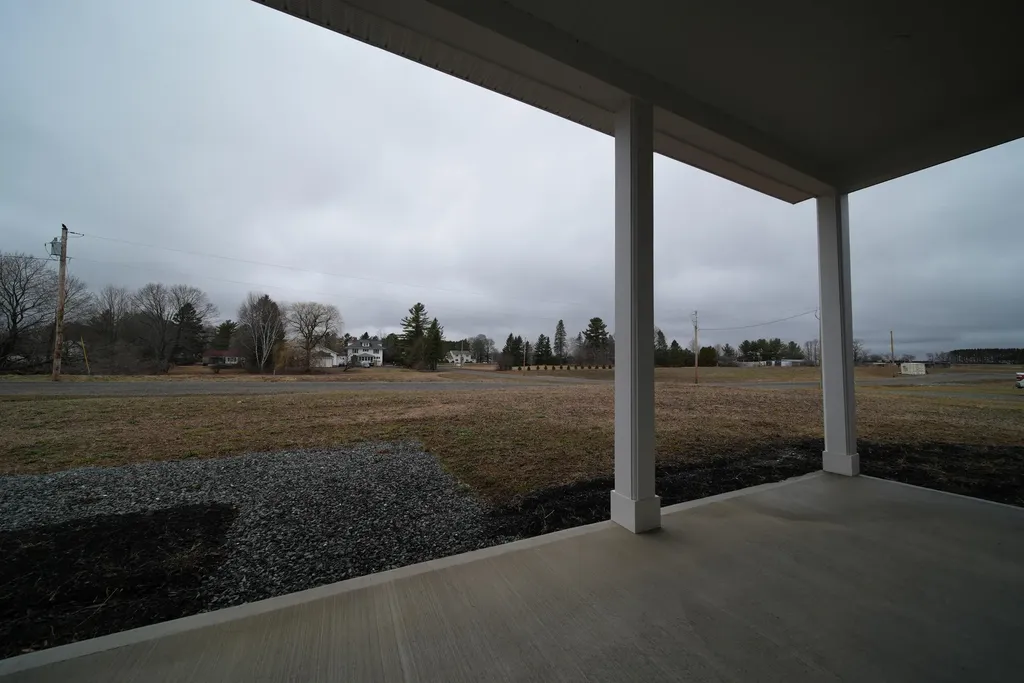 9 Lilac Lane Houlton ME 04730