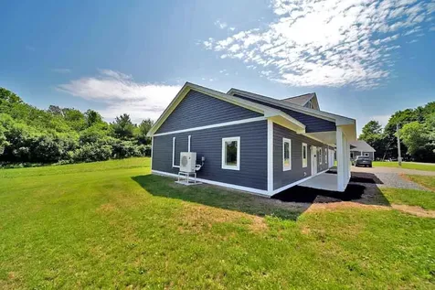 9 Lilac Lane Houlton ME 04730