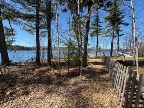 14 Lakeshore Drive Belgrade ME 04917