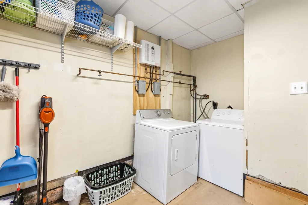 67 Western Avenue Auburn ME 04210