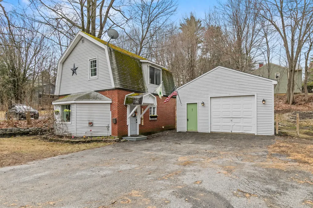 67 Western Avenue Auburn ME 04210