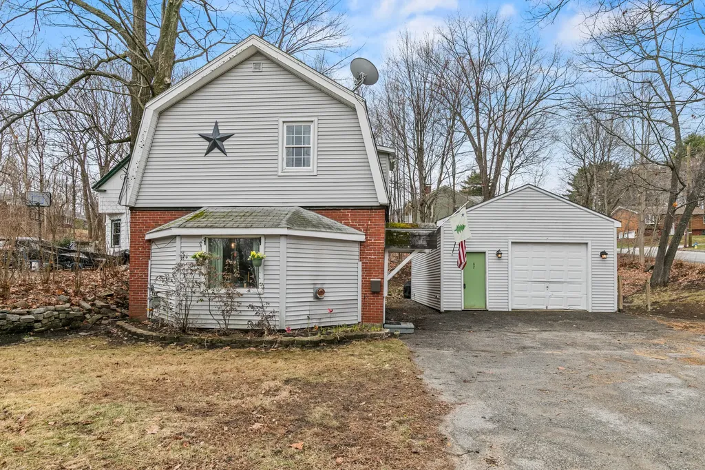 67 Western Avenue Auburn ME 04210