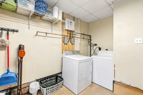 67 Western Avenue Auburn ME 04210