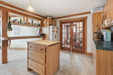1254 Roosevelt Trail Raymond ME 04071
