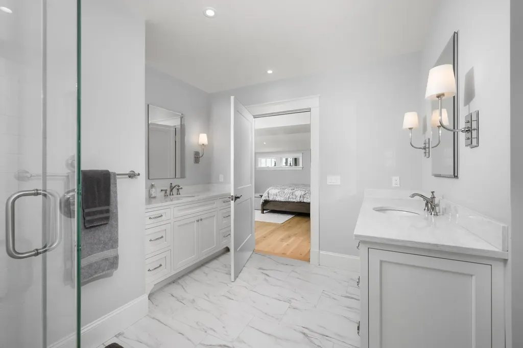 21 Badgers Island W Kittery ME 03904