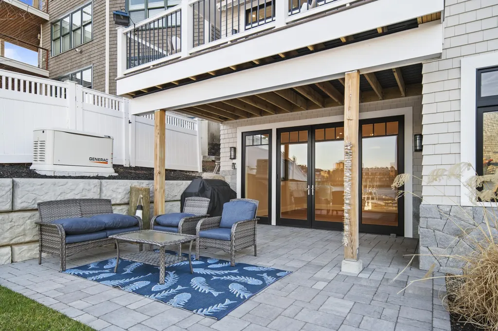 21 Badgers Island W Kittery ME 03904