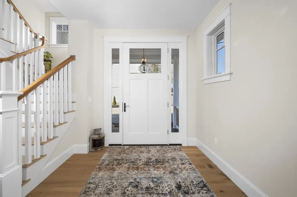 21 Badgers Island W Kittery ME 03904