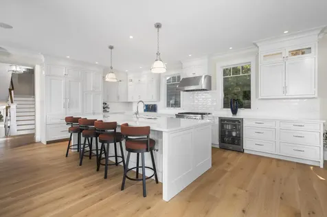 21 Badgers Island W Kittery ME 03904