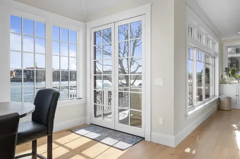 21 Badgers Island W Kittery ME 03904