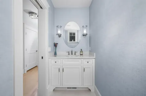 21 Badgers Island W Kittery ME 03904