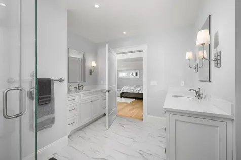 21 Badgers Island W Kittery ME 03904