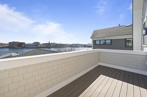 21 Badgers Island W Kittery ME 03904