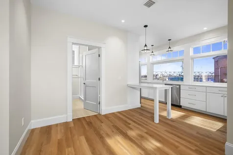 21 Badgers Island W Kittery ME 03904